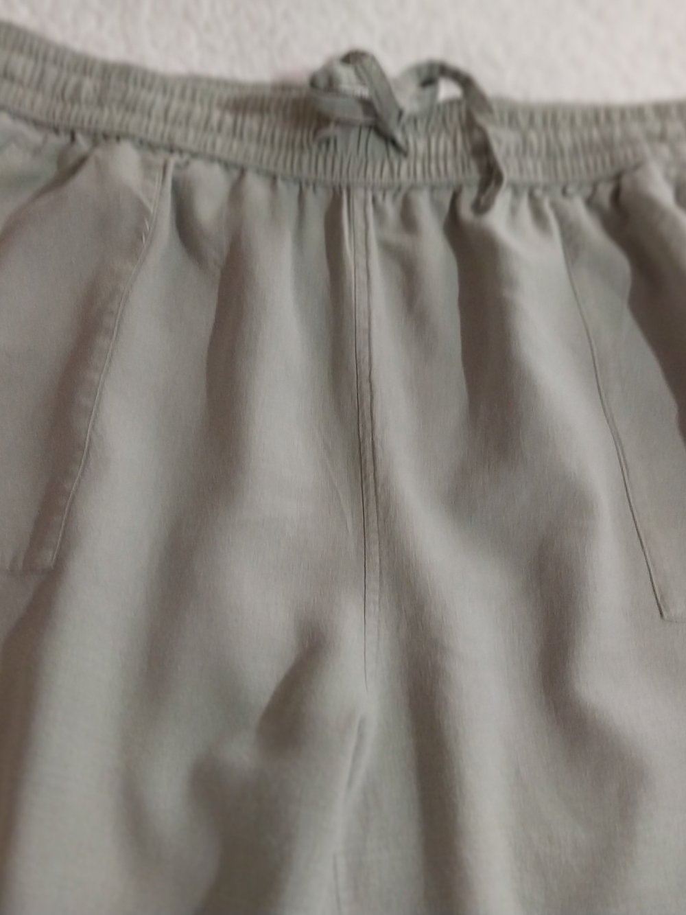 Cinthia Rowley Linen Relaxed Straight-Leg Drawstring Pants in Sage Green 1x - Picture 4 of 11